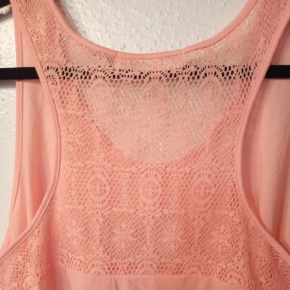 Peach tank top with skull and flowers - Picture 5 of 5